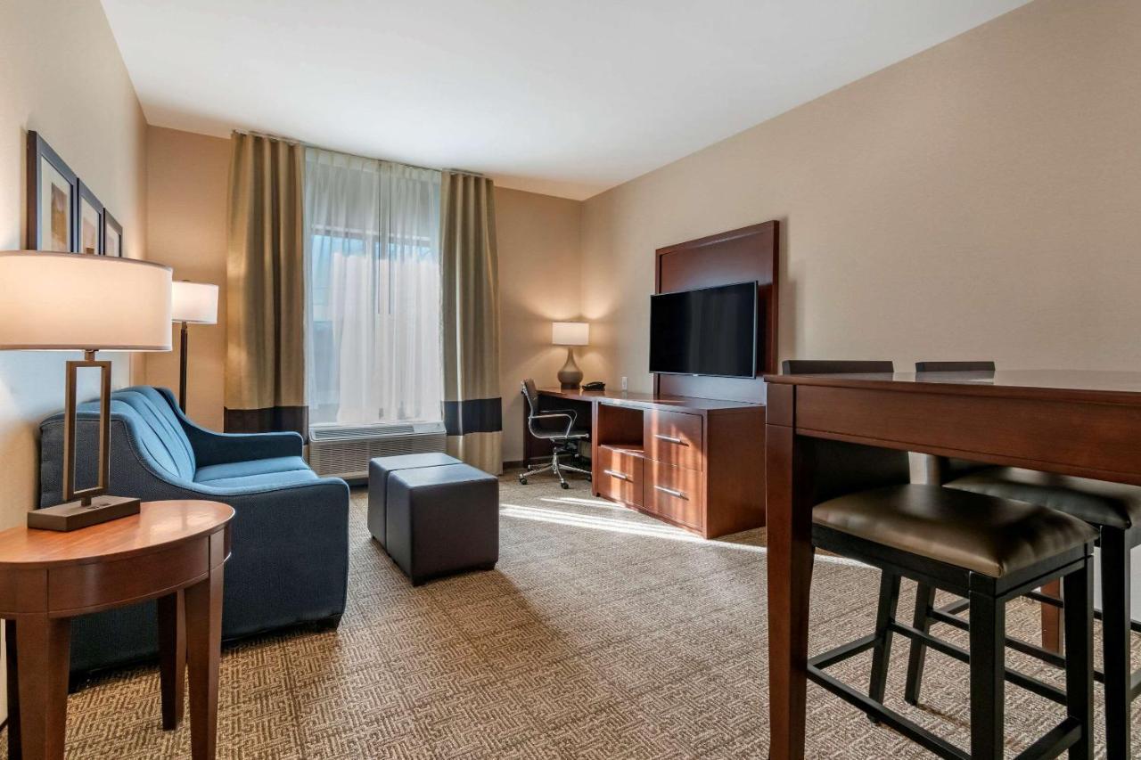 Comfort Suites Camp Hill-Harrisburg West Exteriör bild